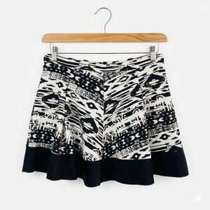 Sans Souci Black White Geometric Ikat Print Skater Mini Skirt Size Large
